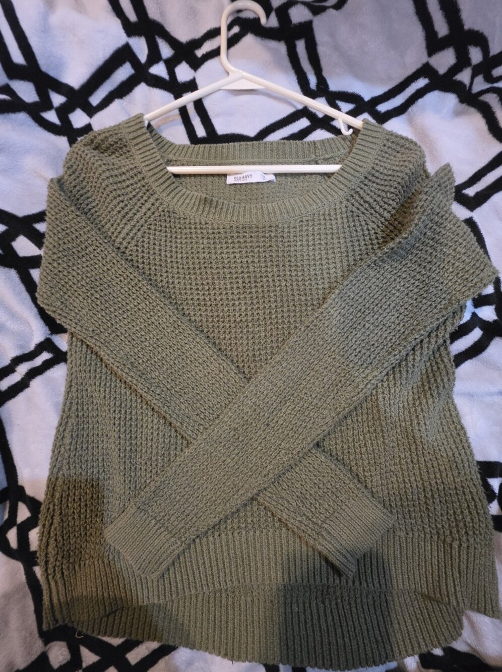 Old Navy Olive Green Waffle-Knit Crewneck Sweater
